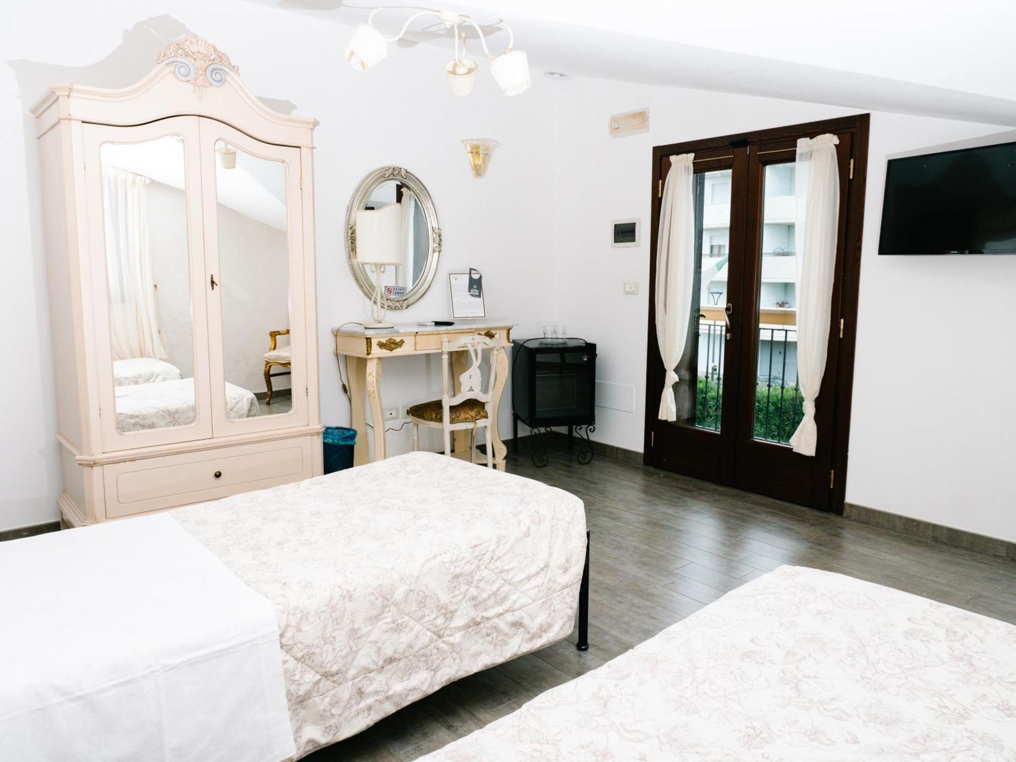 Montesilvano Marina Villa Grace Tombolato מראה חיצוני תמונה