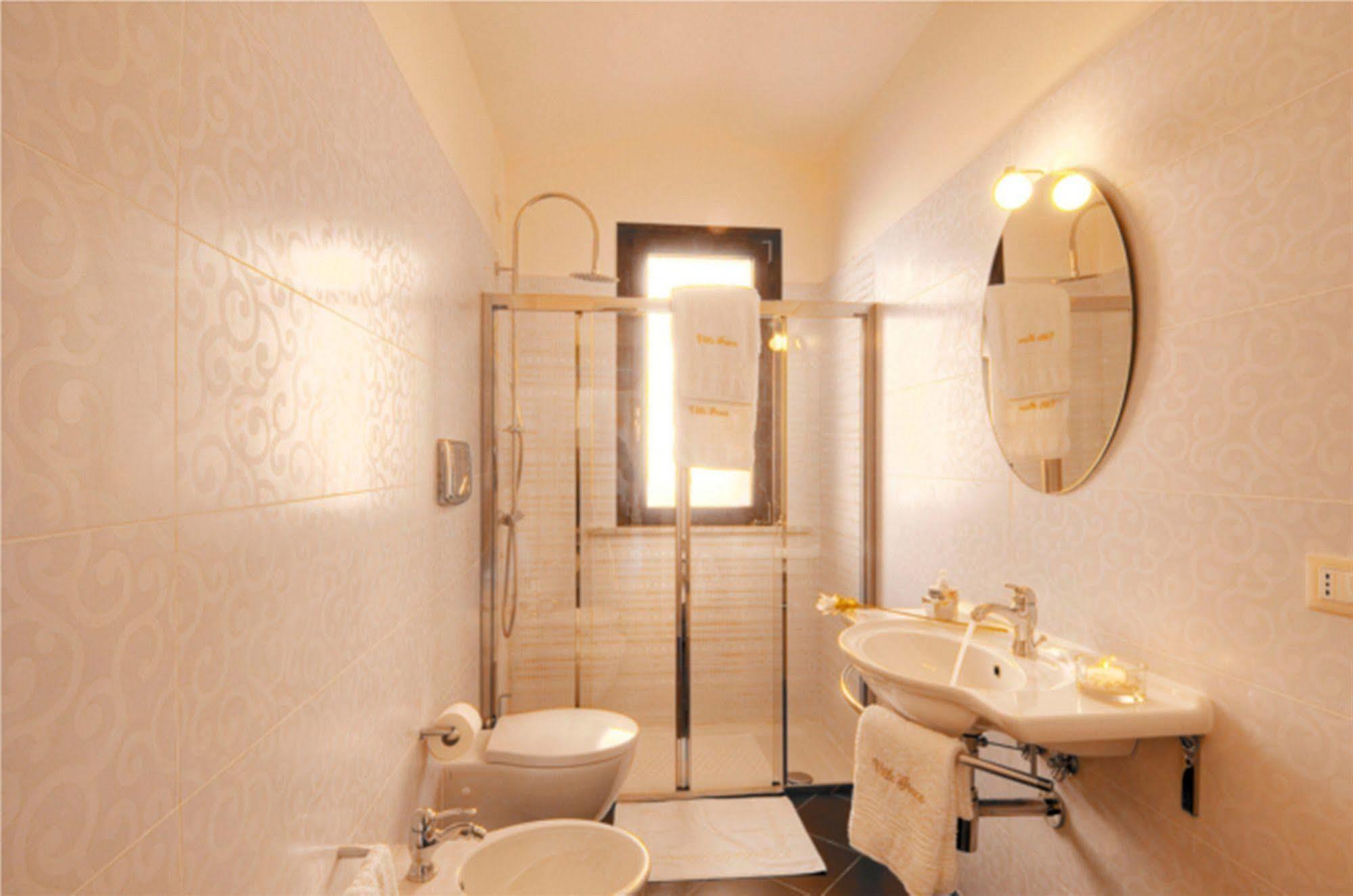Montesilvano Marina Villa Grace Tombolato מראה חיצוני תמונה