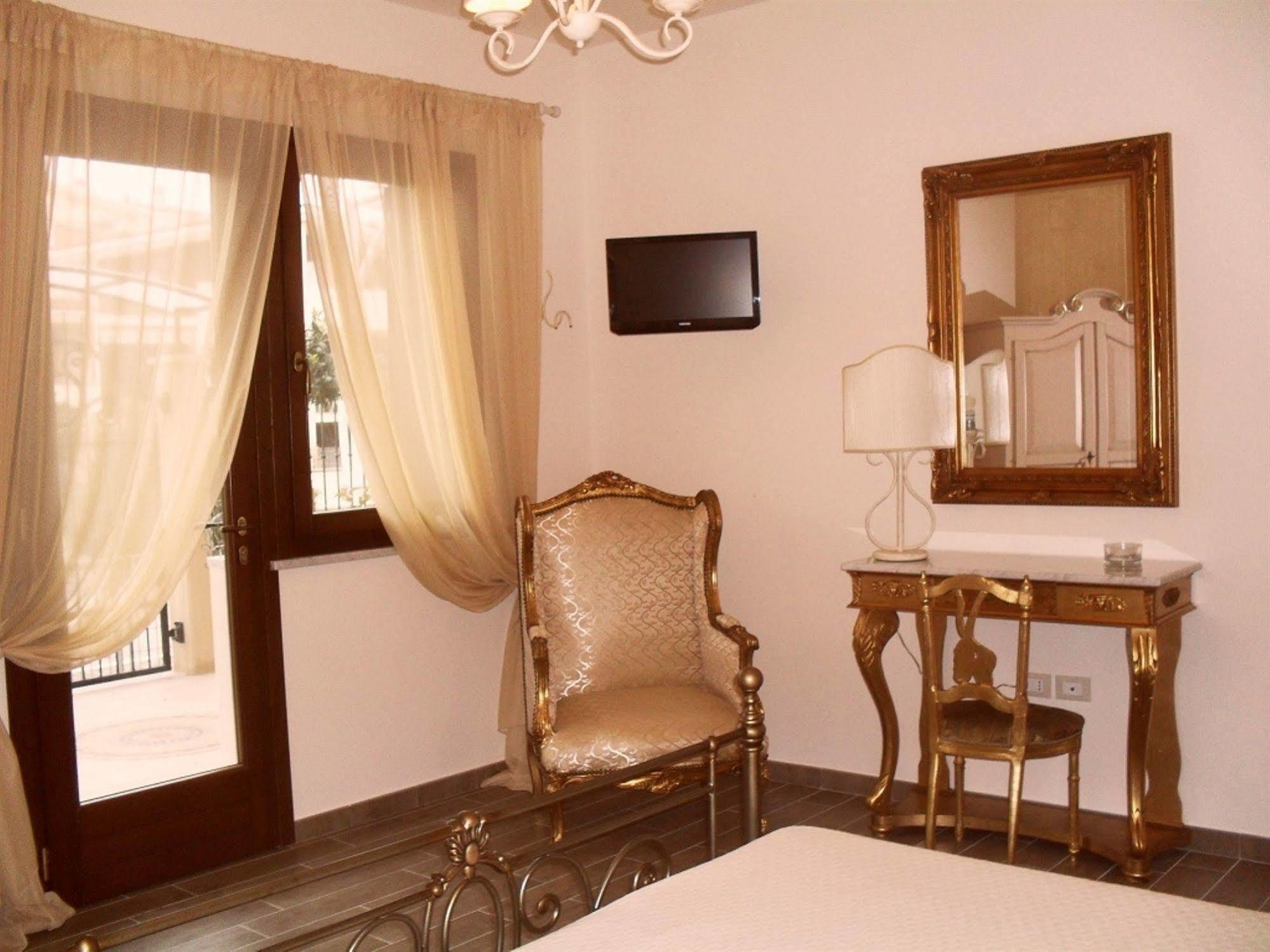 Montesilvano Marina Villa Grace Tombolato מראה חיצוני תמונה