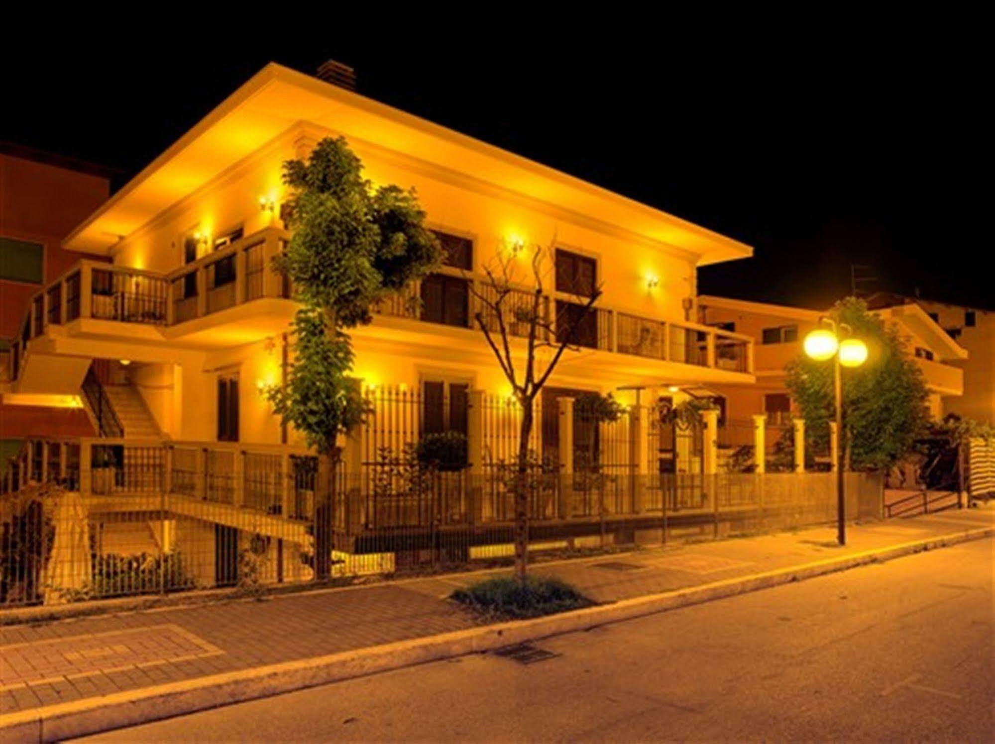 Montesilvano Marina Villa Grace Tombolato מראה חיצוני תמונה