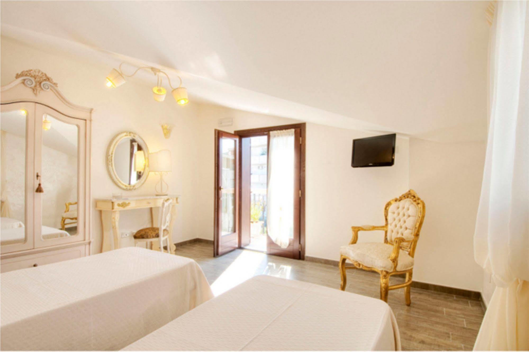 Montesilvano Marina Villa Grace Tombolato מראה חיצוני תמונה